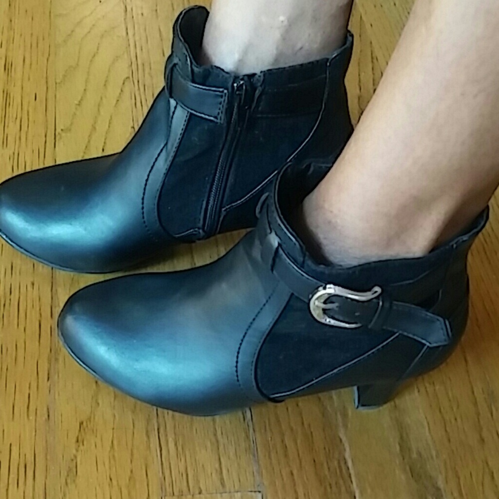 Ankle boots sz 6